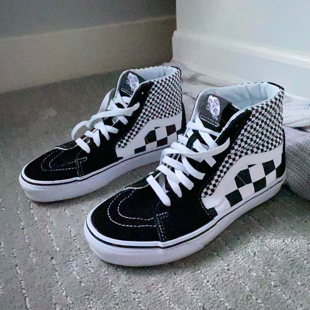 VANS Ankle High Skateboarding Sneakers